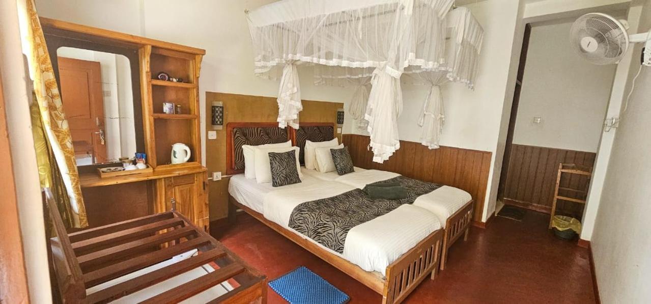 Hilltop Guest House Елла Екстер'єр фото