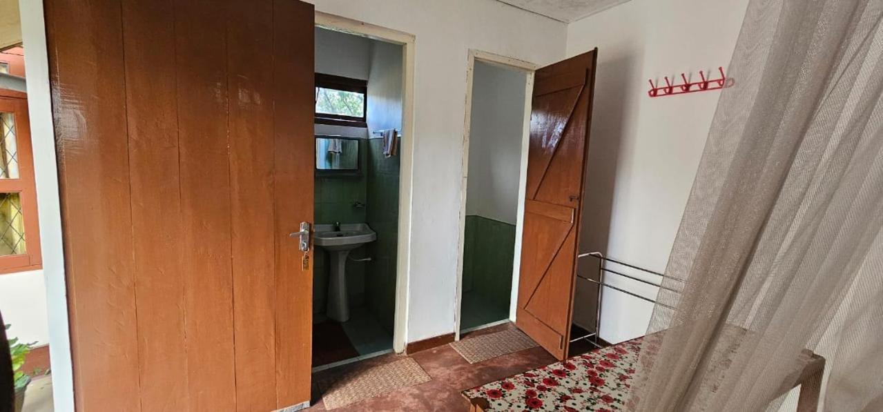 Hilltop Guest House Елла Екстер'єр фото